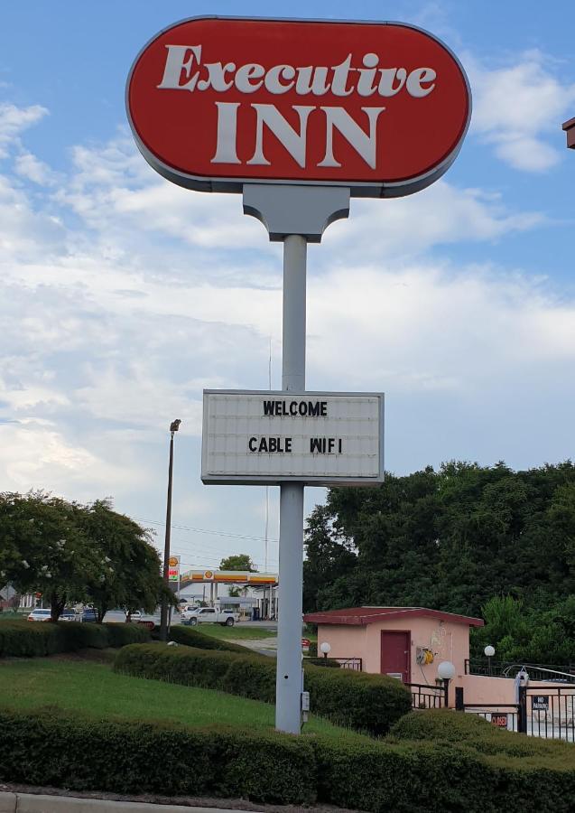 Executive Inn Kershaw Екстериор снимка