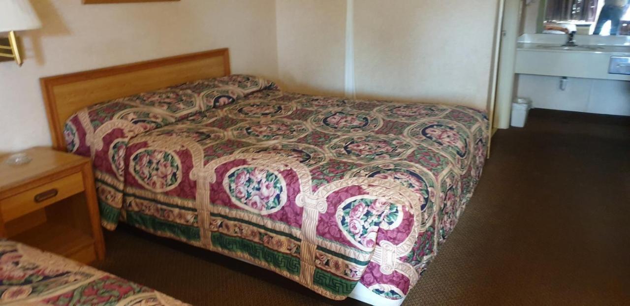 Executive Inn Kershaw Екстериор снимка